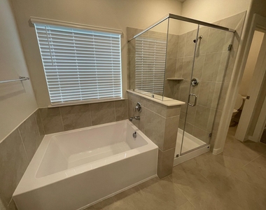 1543 King Ranch Road - Photo Thumbnail 6
