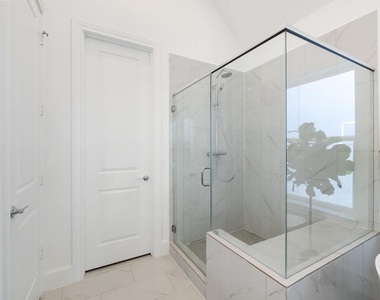 3306 W 12th Street - Photo Thumbnail 17