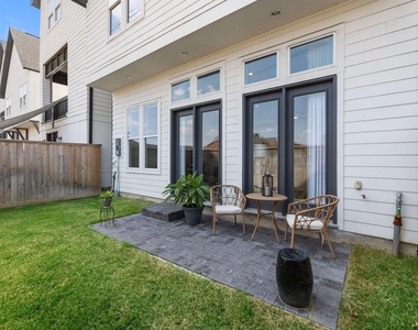 3306 W 12th Street - Photo Thumbnail 26