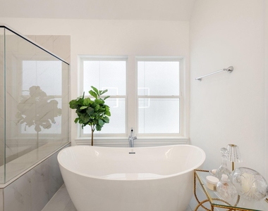3306 W 12th Street - Photo Thumbnail 18
