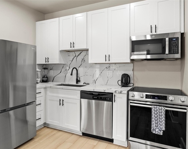 2406 Truxillo Street - Photo Thumbnail 10