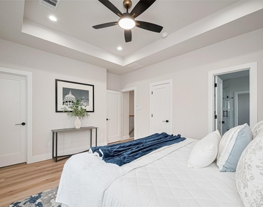 3544 Mt  Pleasant Street - Photo Thumbnail 5