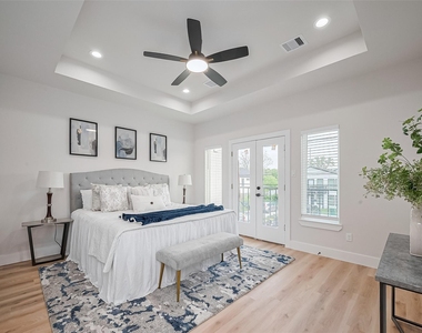 3544 Mt  Pleasant Street - Photo Thumbnail 7