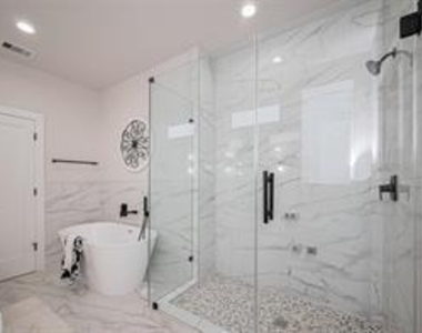 3544 Mt  Pleasant Street - Photo Thumbnail 11