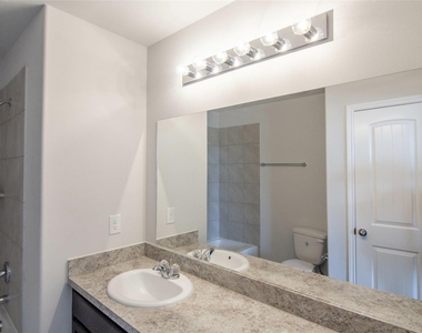 18614 Rock Flats Ravine Drive - Photo Thumbnail 10