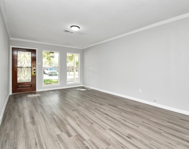 9622 Vilven Lane - Photo Thumbnail 32