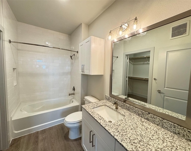 29600 Ronald Reagan Blvd - Photo Thumbnail 7