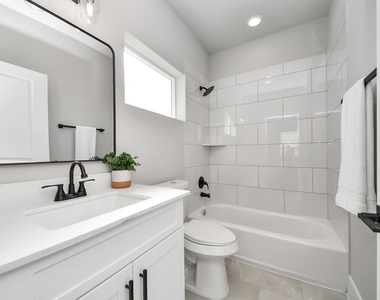 1104 Mansfield Street - Photo Thumbnail 30