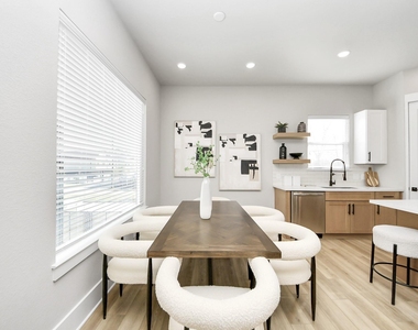 1104 Mansfield Street - Photo Thumbnail 21