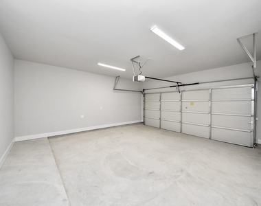 1104 Mansfield Street - Photo Thumbnail 36