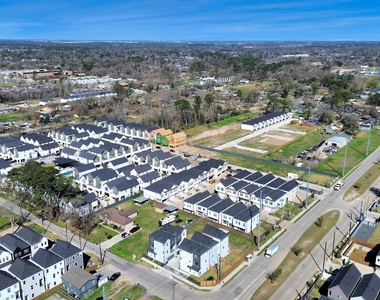 1104 Mansfield Street - Photo Thumbnail 6