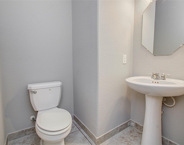 24331 Kee Cresta Court - Photo Thumbnail 18