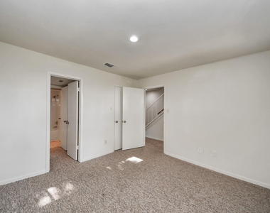 1059 Country Place Drive - Photo Thumbnail 23