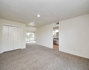1059 Country Place Drive - Photo Thumbnail 37