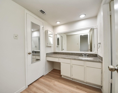 1059 Country Place Drive - Photo Thumbnail 42