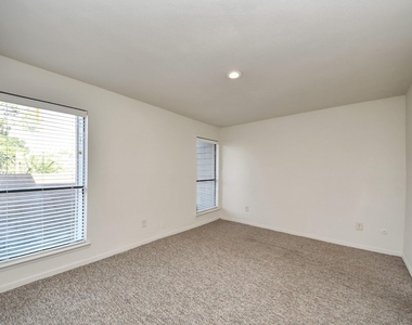 1059 Country Place Drive - Photo Thumbnail 30
