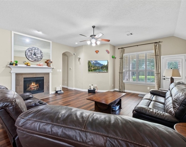 21735 E Carolina Green Drive - Photo Thumbnail 20