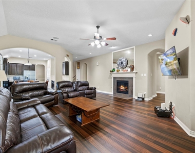 21735 E Carolina Green Drive - Photo Thumbnail 18