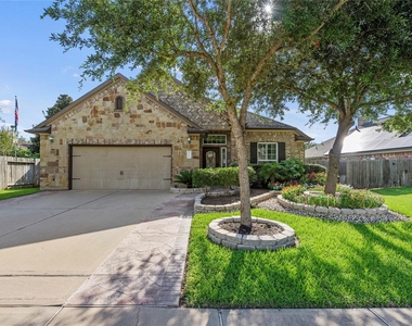 21735 E Carolina Green Drive - Photo Thumbnail 1