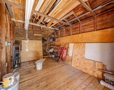1918 Wentworth Street - Photo Thumbnail 25