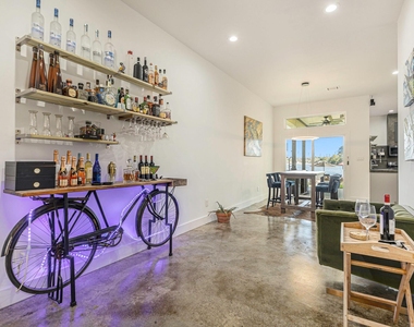 475 Pinnacle - Photo Thumbnail 3