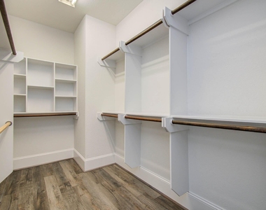 11023 Acorn Falls Drive - Photo Thumbnail 22