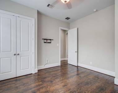 11023 Acorn Falls Drive - Photo Thumbnail 12