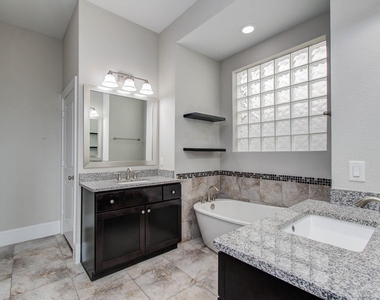 11023 Acorn Falls Drive - Photo Thumbnail 20