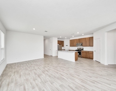 1270 Glendora Drive - Photo Thumbnail 6