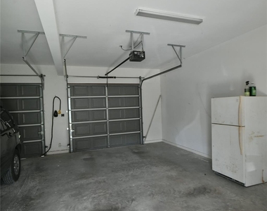 536 Columbia - Photo Thumbnail 18