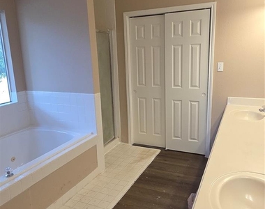 23715 Norton House Lane - Photo Thumbnail 12