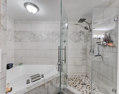 16310 Acapulco Drive - Photo Thumbnail 10