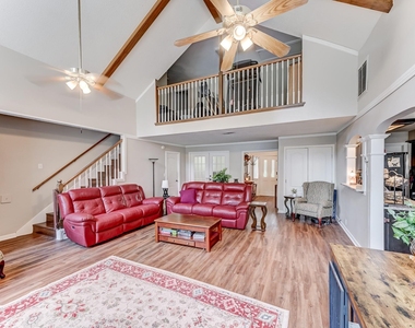 16310 Acapulco Drive - Photo Thumbnail 3