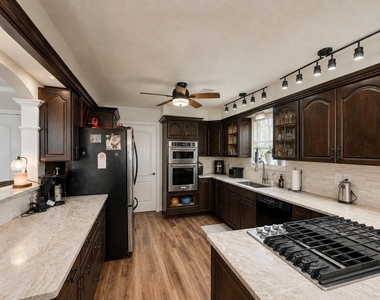 16310 Acapulco Drive - Photo Thumbnail 27