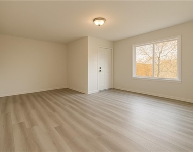 1411 Kingston Drive - Photo Thumbnail 2