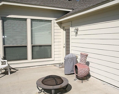 868 Sierra Brook Lane - Photo Thumbnail 12