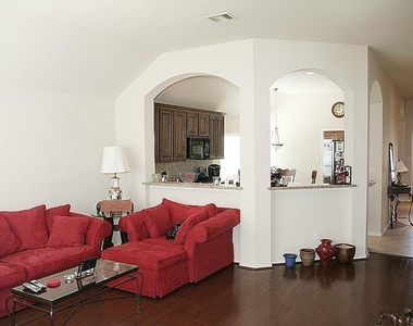 868 Sierra Brook Lane - Photo Thumbnail 7