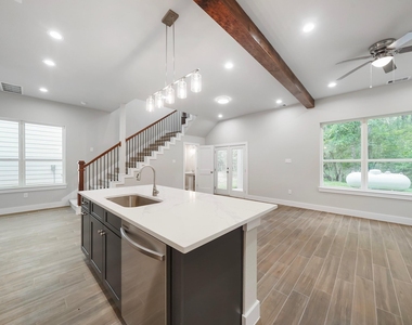 731 Magnolia Point Drive - Photo Thumbnail 10
