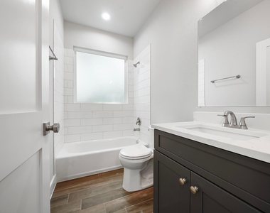 731 Magnolia Point Drive - Photo Thumbnail 27