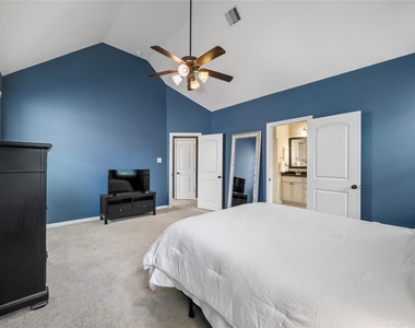 122 Cheswood Forest Drive - Photo Thumbnail 15