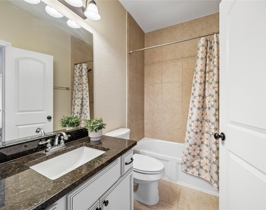 122 Cheswood Forest Drive - Photo Thumbnail 21