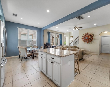 122 Cheswood Forest Drive - Photo Thumbnail 4