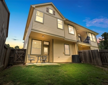 122 Cheswood Forest Drive - Photo Thumbnail 37