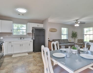 4002 Avenue N 1/2 - Photo Thumbnail 7