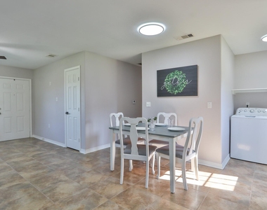 4002 Avenue N 1/2 - Photo Thumbnail 5