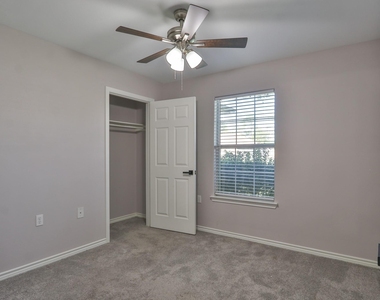 4002 Avenue N 1/2 - Photo Thumbnail 13