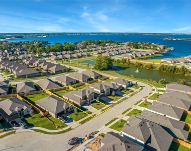 12115 Blue Coast Court - Photo Thumbnail 43