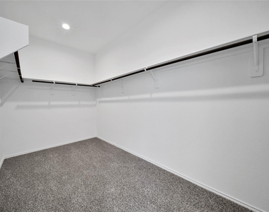 12115 Blue Coast Court - Photo Thumbnail 24