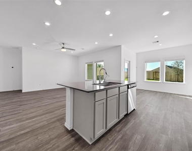 12115 Blue Coast Court - Photo Thumbnail 9