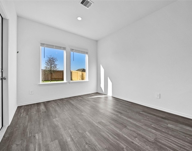 12115 Blue Coast Court - Photo Thumbnail 15